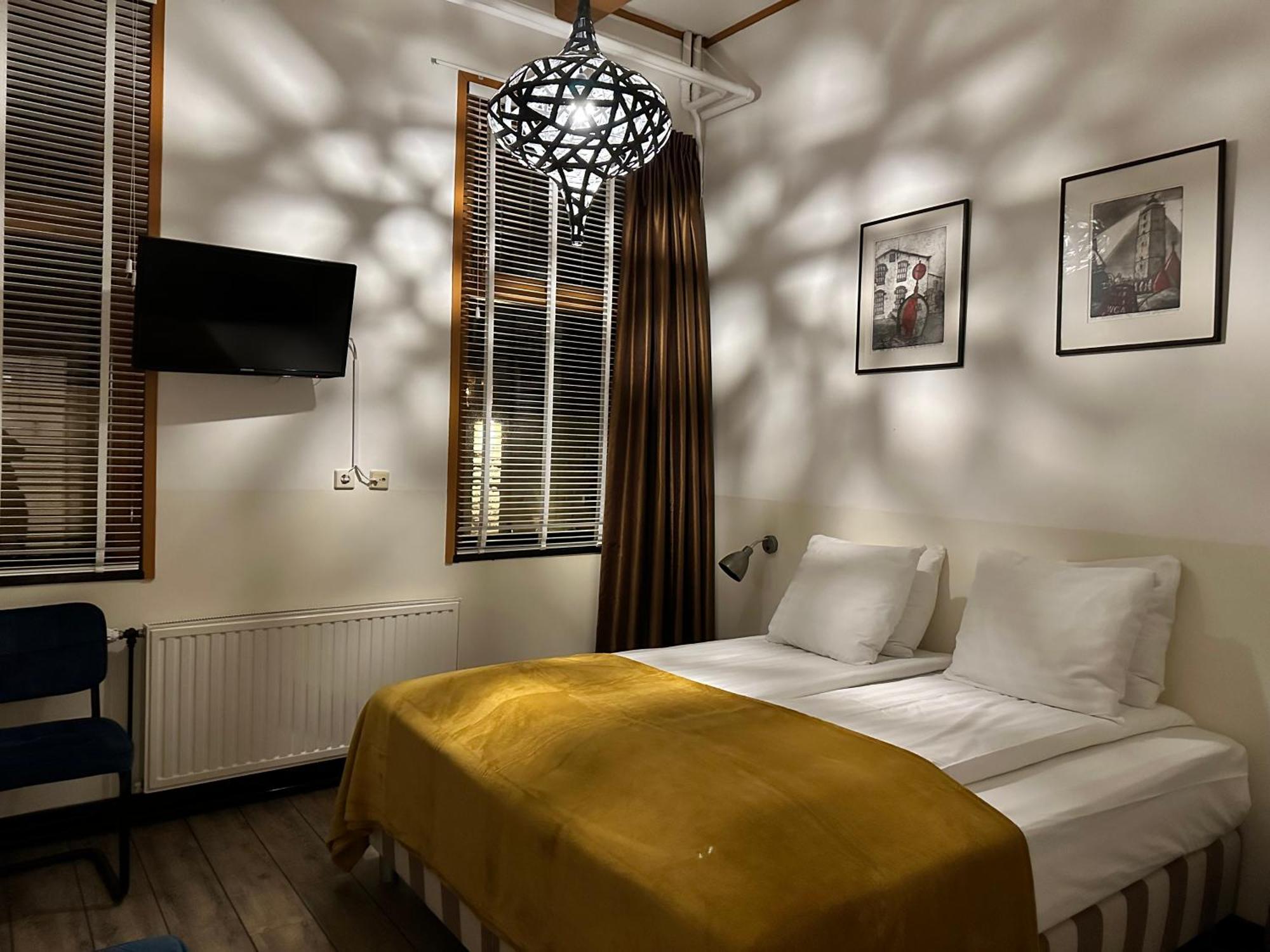 Hotel Buren فيست تيرشخيلينج المظهر الخارجي الصورة