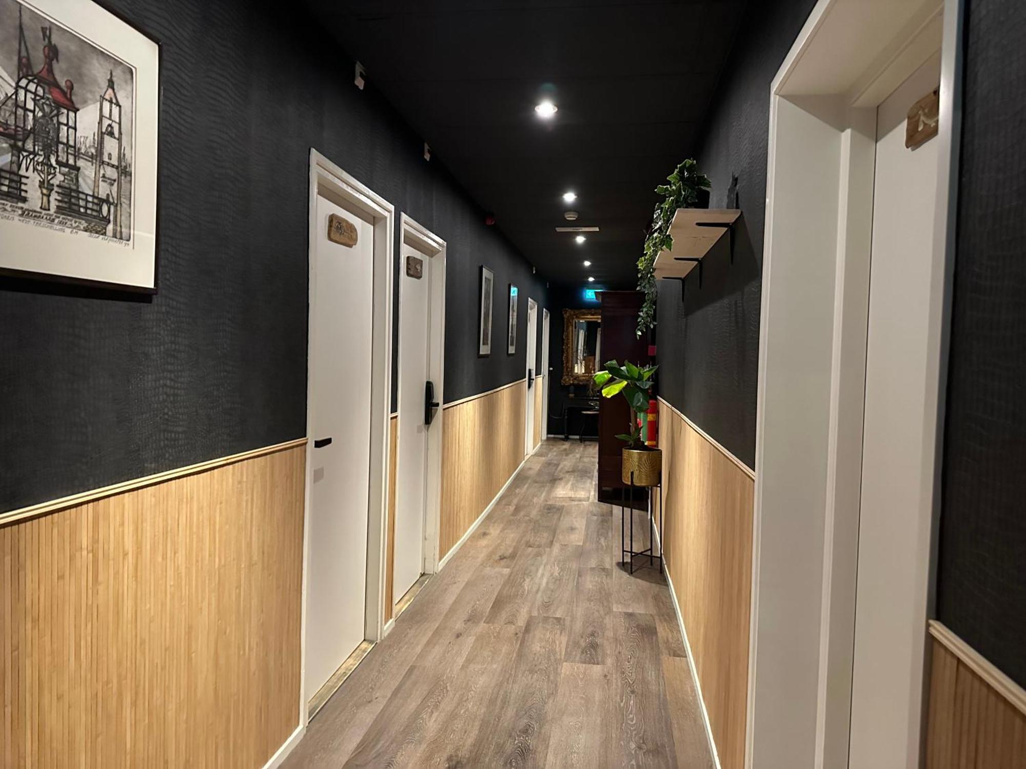 Hotel Buren فيست تيرشخيلينج المظهر الخارجي الصورة